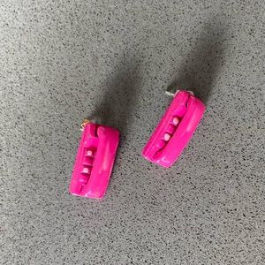 🩷 Barbie is Calling! Hot pink novelty earrings 👠